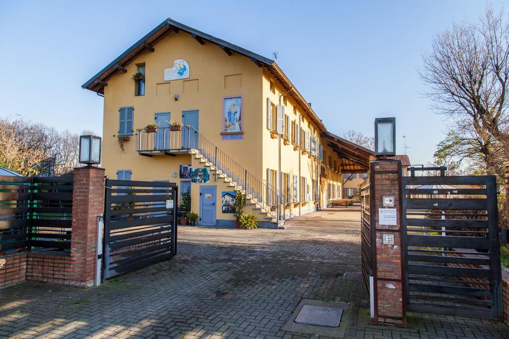 Cascina Bellaria Hostel Milano Ngoại thất bức ảnh